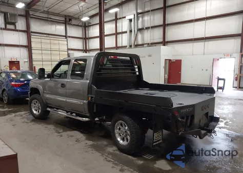 2006 GMC Sierra K2500 Heavy Duty from USA, damaged, VIN 1GTHK29U66E226151